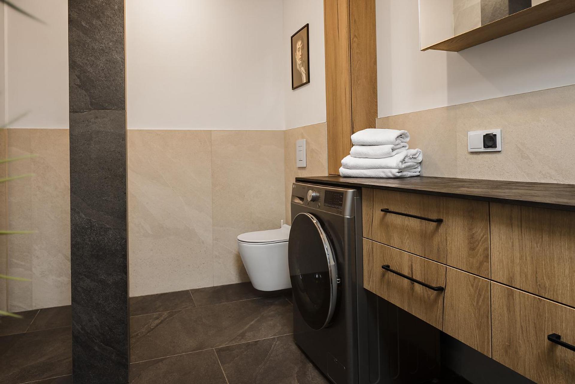 Metropolis Design Apartments — Photos 3